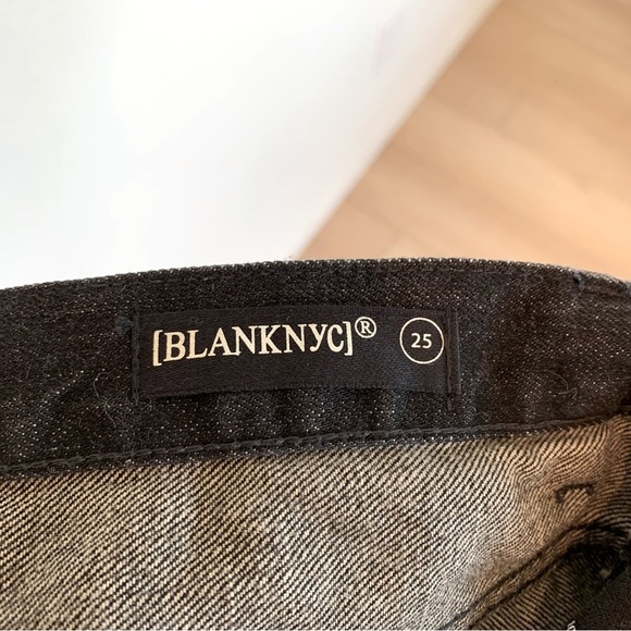 BLANK NYC Black Destroyed Ripped Shredded Cut-Off Denim Jean Shorts - Picture 10 of 10